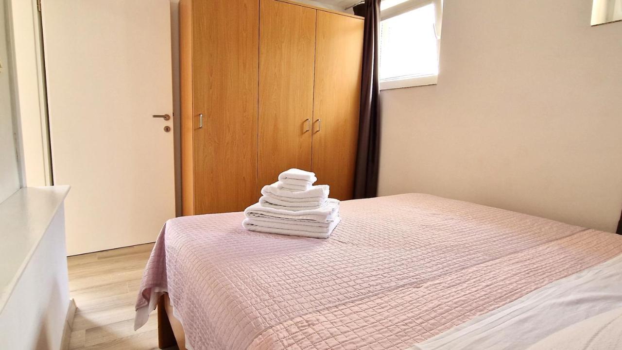 Apartment Jagoda クルク エクステリア 写真