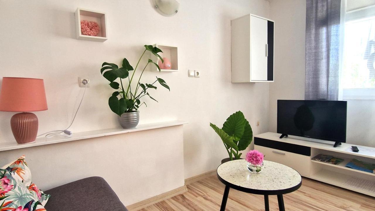 Apartment Jagoda クルク エクステリア 写真
